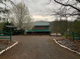 9 Harmony Ln, Dugspur, VA 24325