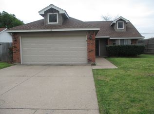 410 Benjamin Ln, Arlington, TX 76002