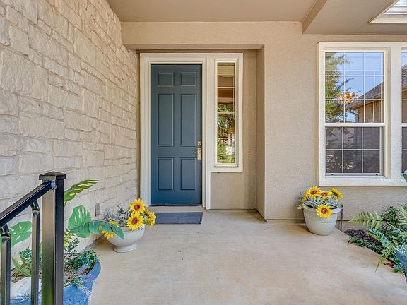 5th image of 107 Lantana Dr
