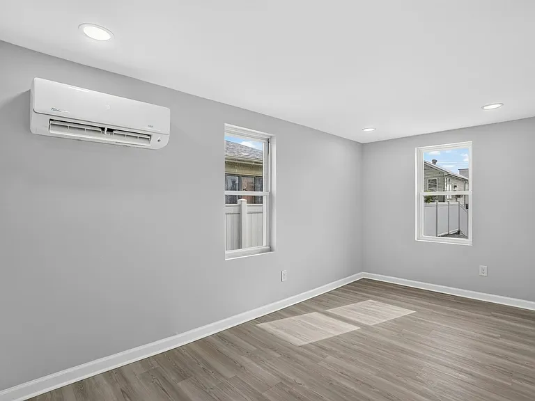428 S Governors Ave #B — Photo 19