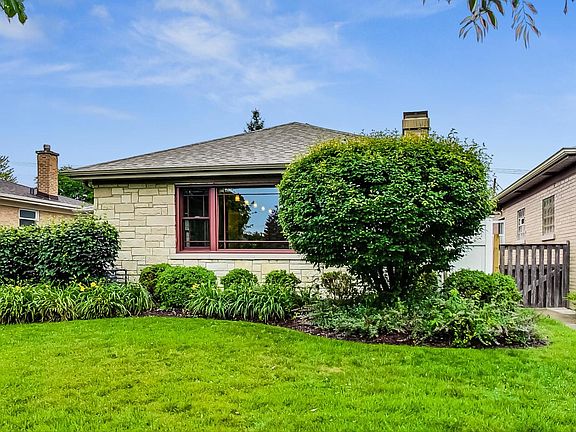 3rd image of 8126 Kedvale Ave