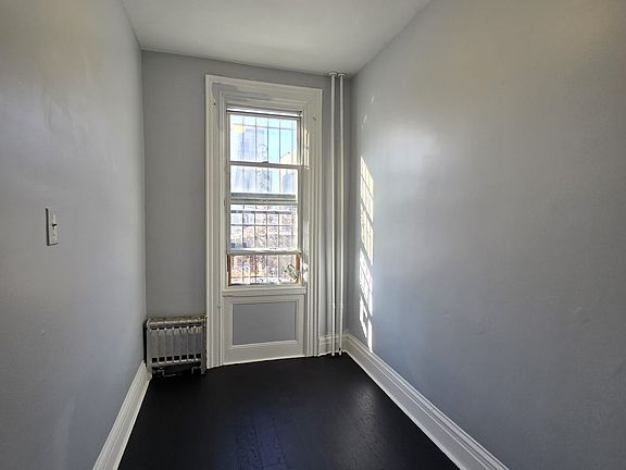 3rd image of 33 Oak St #1A