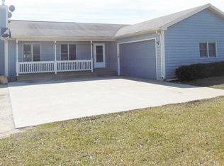 2464 N 4203rd Rd, Sheridan, IL 60551