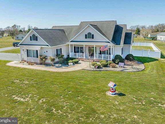 5th image of 110 W Lucky Estates Dr