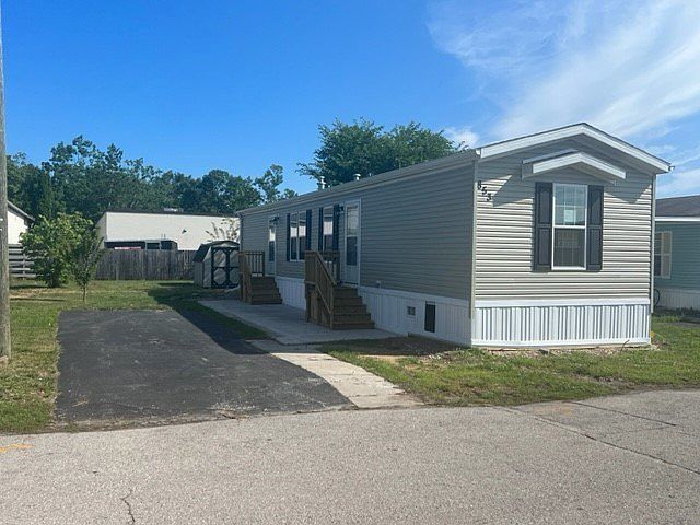 1st image of 849 Manor Ln #47