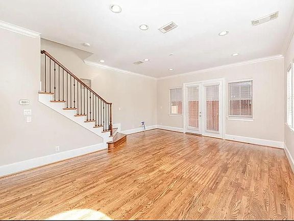5th image of 931 W 23rd St Unit A