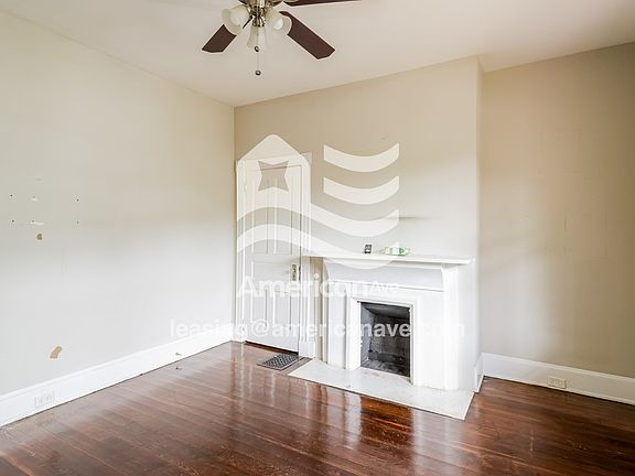 57814_002_wm_-_living_room_13068714.jpg