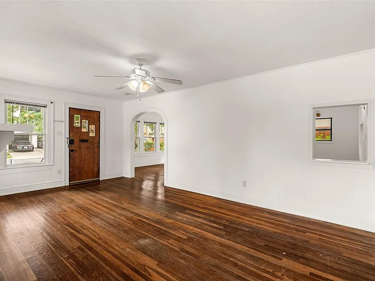 2202 W Main St — Photo 5