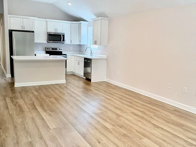 2917 Shoffner Ave — Photo 3