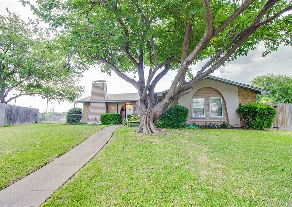 1st image of 1602 Goliad Dr