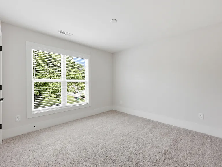 2957 Ross Ave — Photo 24