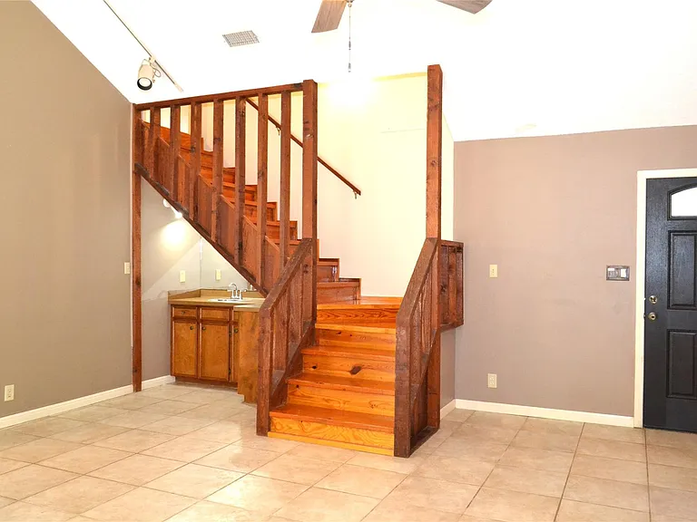 8833 Tallwood Dr — Photo 25