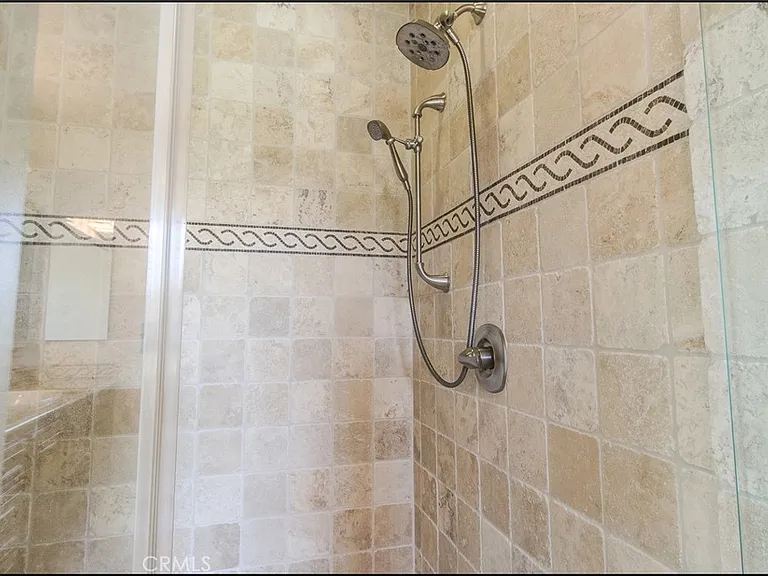 47 Santa Barbara Dr — Photo 24