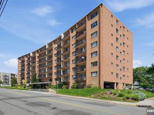 265 Main St APT 704, Ridgefield Park, NJ 07660