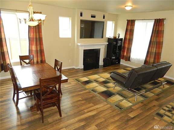 5th image of 102 Pickford Pl SW
