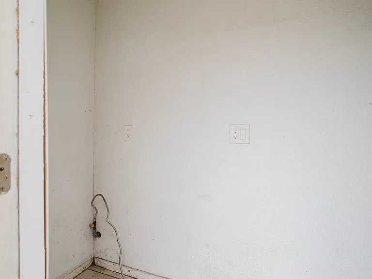 5917 Bartmus St — Photo 28