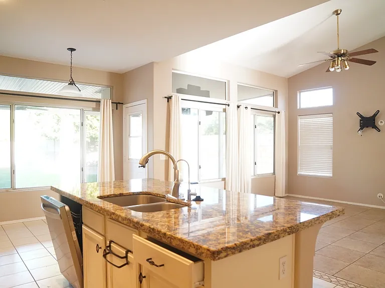 1231 N Firehouse Ct — Photo 8
