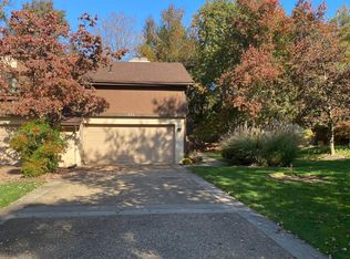 333 Sayre Dr, Princeton, NJ 08540