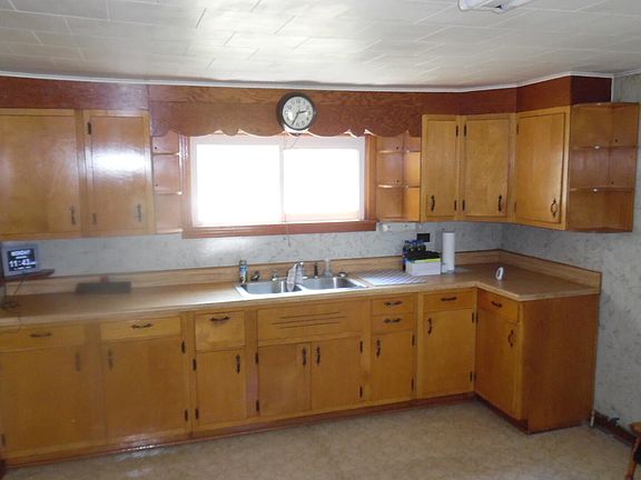 5th image of 339 S 11th St