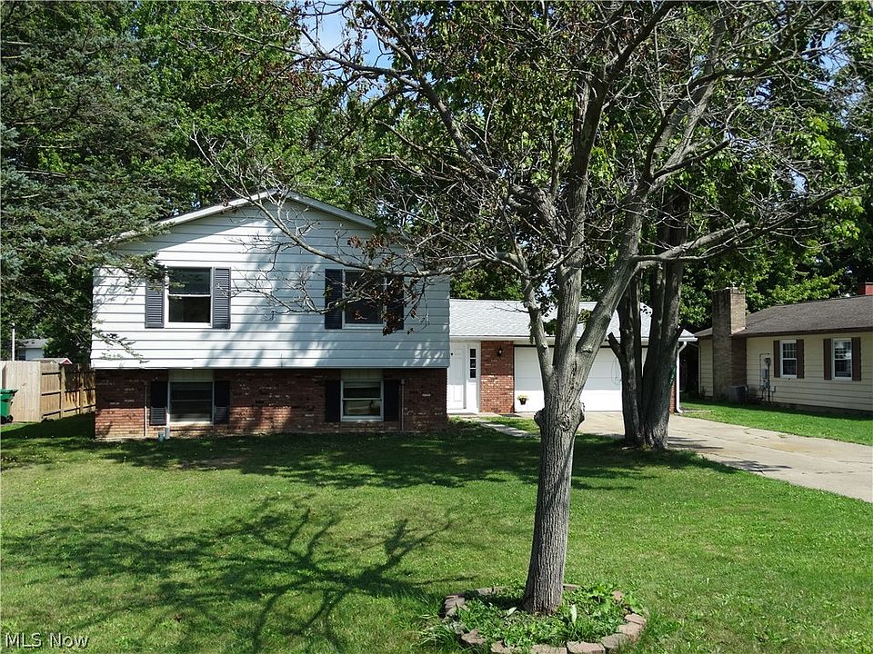 1st image of 167 Maple St