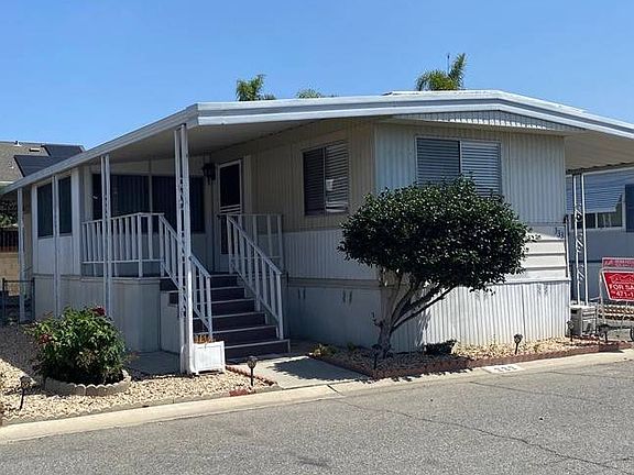 2nd image of 200 N El Camino Real Space 333