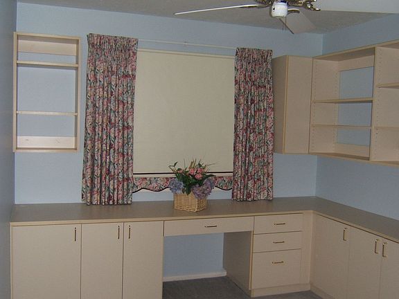 4th image of 1603 E Verlea Dr