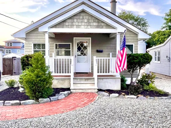 572 Princeton Avenue, Brick, NJ 08724