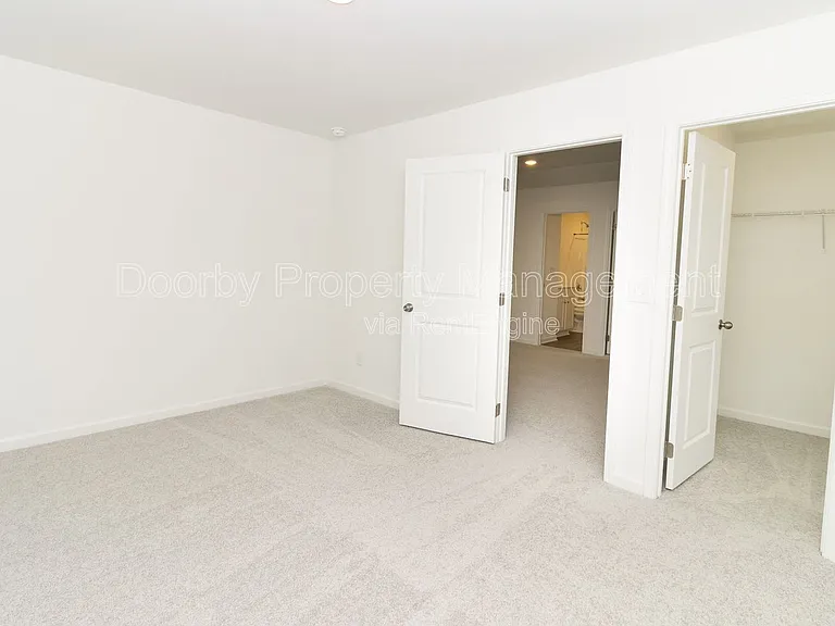 105 Saddlebred Way — Photo 21
