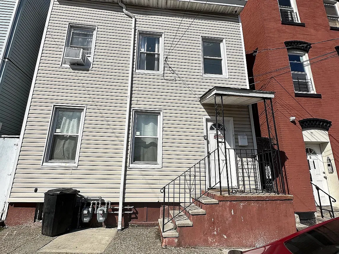 2 bed, $1,450 — Photo 4