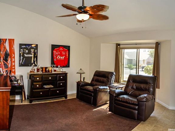 3rd image of 1439 Crystal Springs Dr