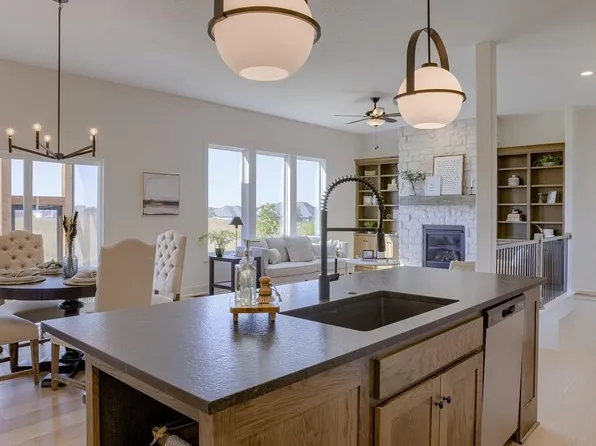 17515 W 165th St, Olathe, KS 66062