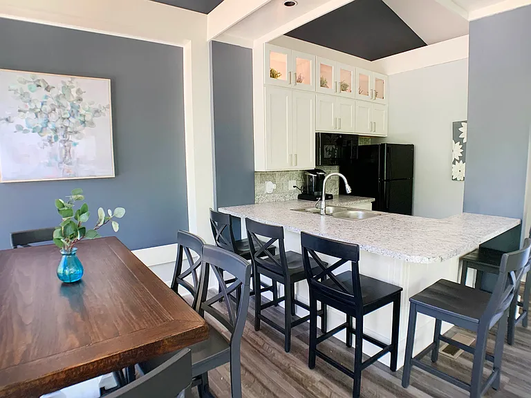 The Vinings Apartments — Photo 12