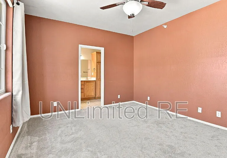 2455 W Silverton Dr — Photo 20