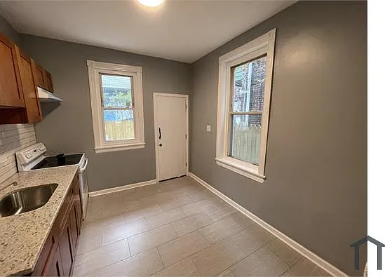 2820 W Harold St — Photo 5