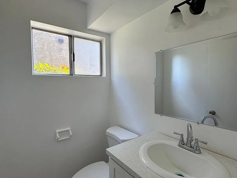 3920-3932 Christmas Tree Ln #4600-4622 — Photo 5