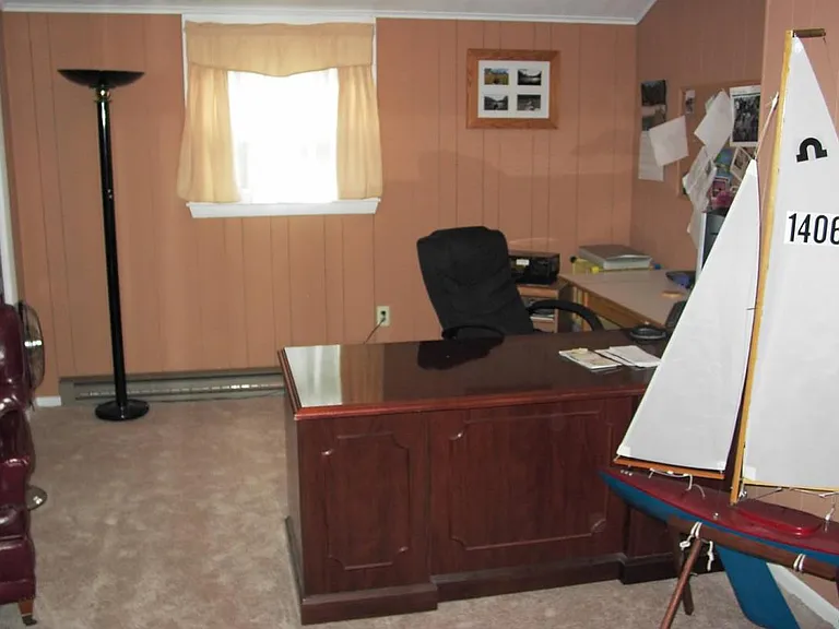 1 Cayuga Dr — Photo 9