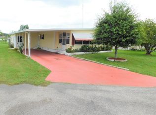 36703 Niles Dr, Zephyrhills, FL 33542