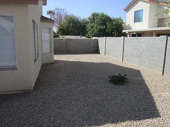 4th image of 8820 W Greenbrian Dr