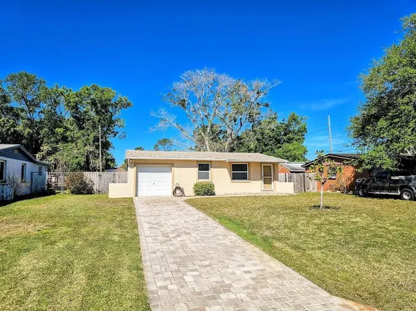 8958 68th St N, Pinellas Park, FL 33782