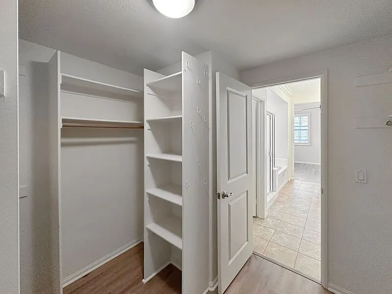 1828 Scarlet Pl — Photo 26