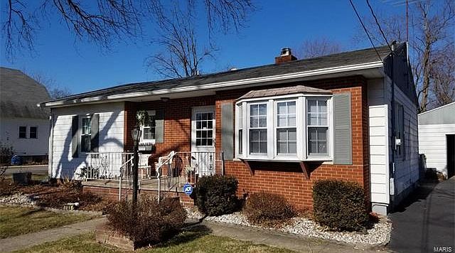 1st image of 733 E Pennsylvania St