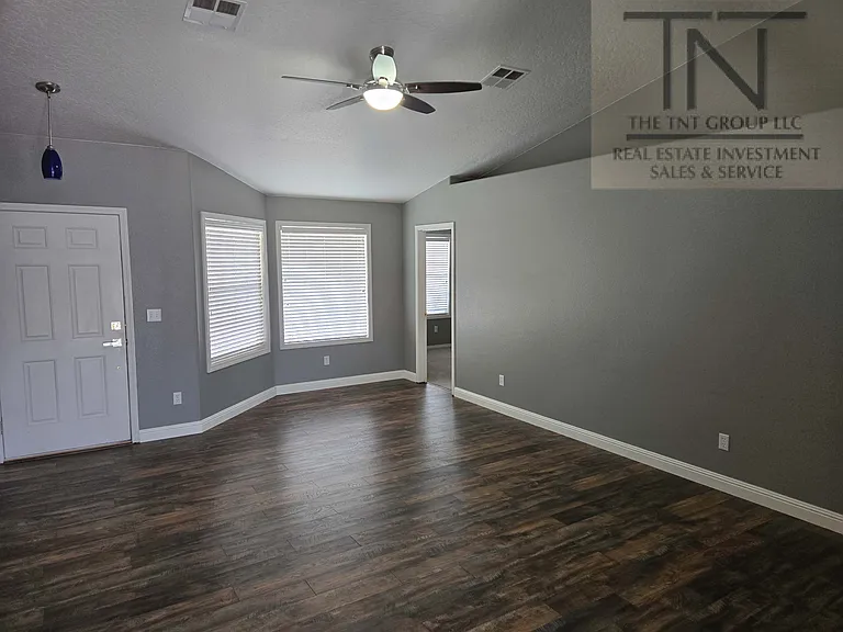 5520 Ronco Ave — Photo 10