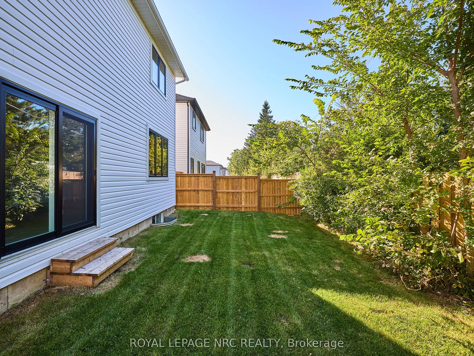 3 bed, $2,695 — Photo 3