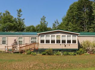 2 Foxfire Dr, Plattsburgh, NY 12901