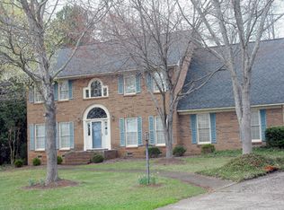 1717 Country Garden Dr, Shelby, NC 28150