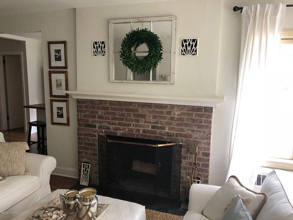 2nd image of 1726 Wyoming Ave