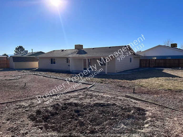 3043 1/2 Regal Ct — Photo 6