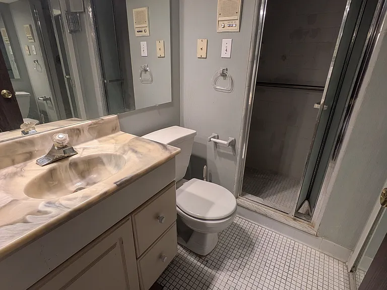 32750 Barclay Sq — Photo 9