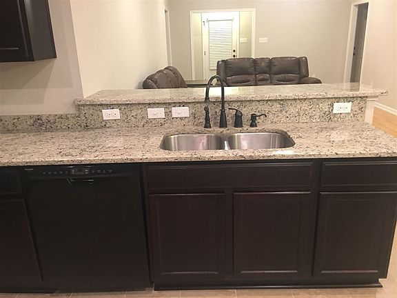 4th image of 166 Essence Ave
