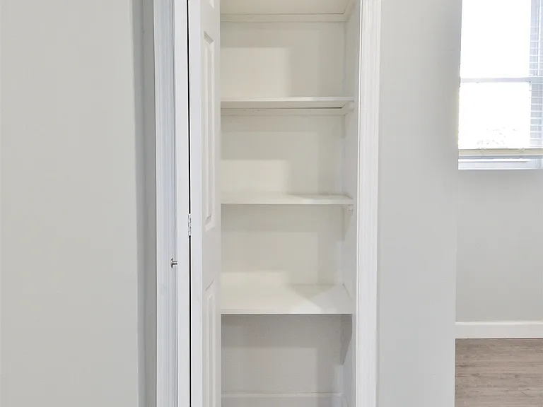 513 Avenue A #1 — Photo 11